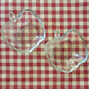 INDONESIA ♡ Vintage 2pc Clear Glass Apple Shaped Bowls with Embossed Leaves